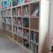 ...e librerie colme di volumi sgargianti creano l'atmosfera giusta per stimolare l'avvicinamento dei bambini ai libri
